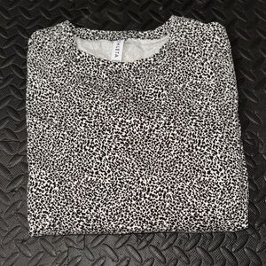 Athleta Leopard print crew neck